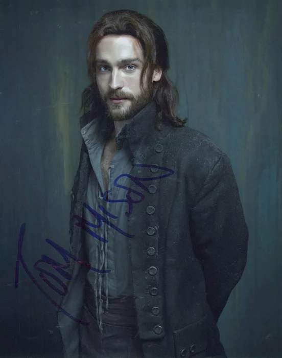 Tom Mison autograph