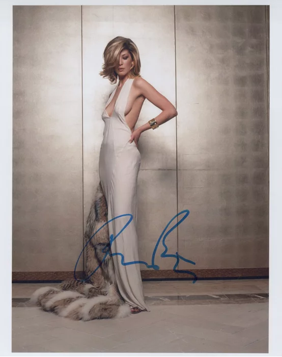 Rosamund Pike autograph