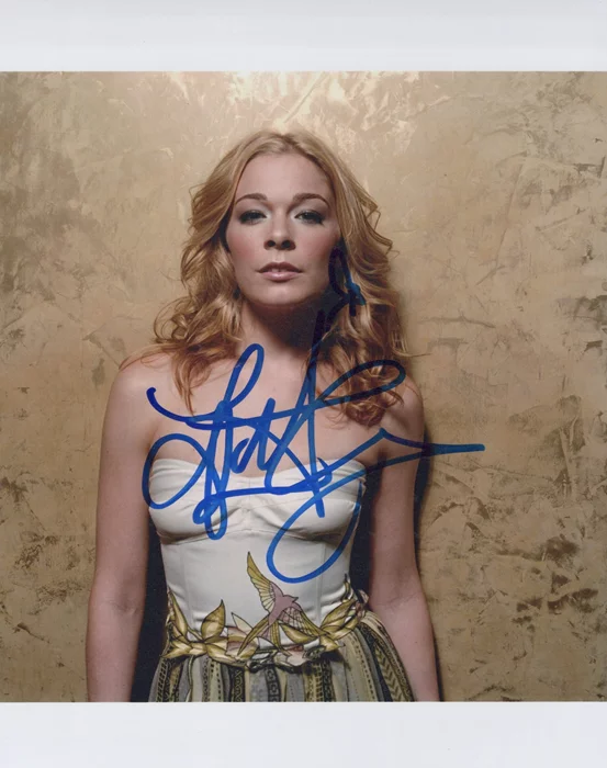 Leann Rimes autograph