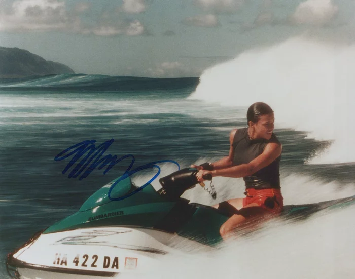 Michelle Rodriguez autograph