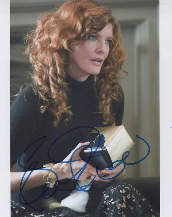 Rene Russo autograph