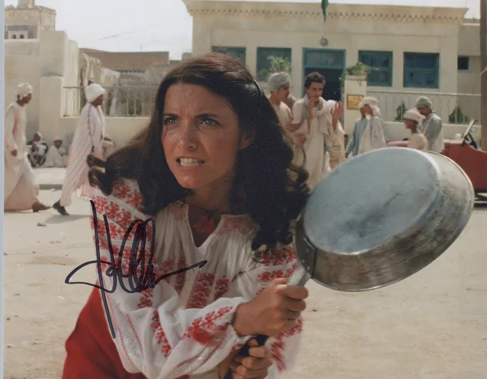 Karen Allen autograph