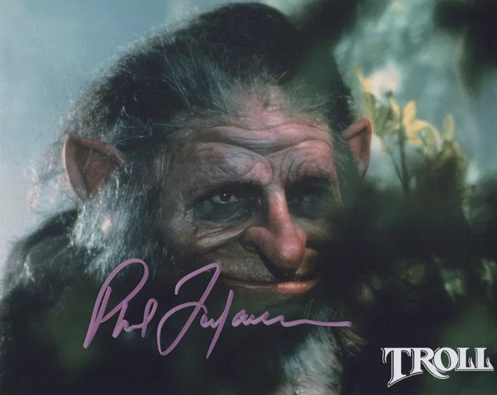 Phil Fondacaro autograph