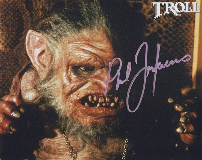 Phil Fondacaro autograph