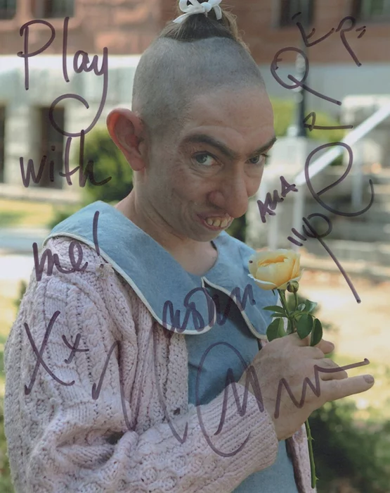 Naomi Grossman autograph