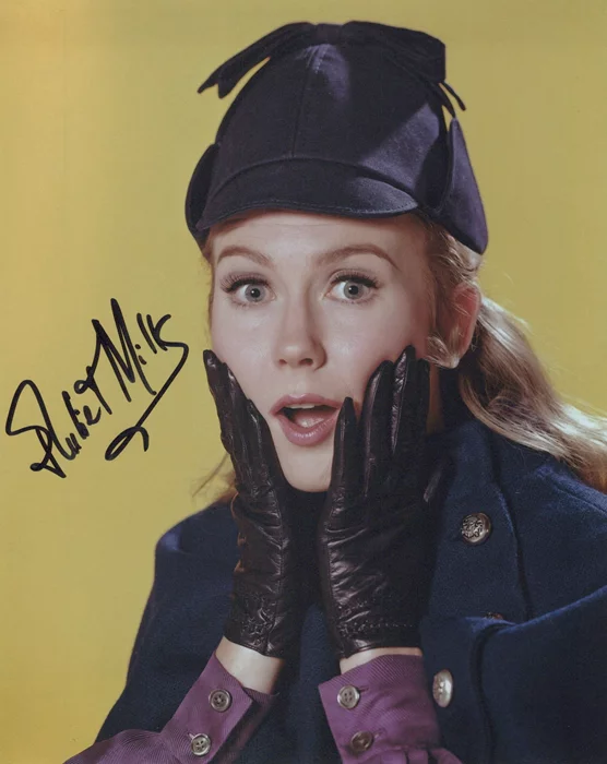 Juliet Mills autograph