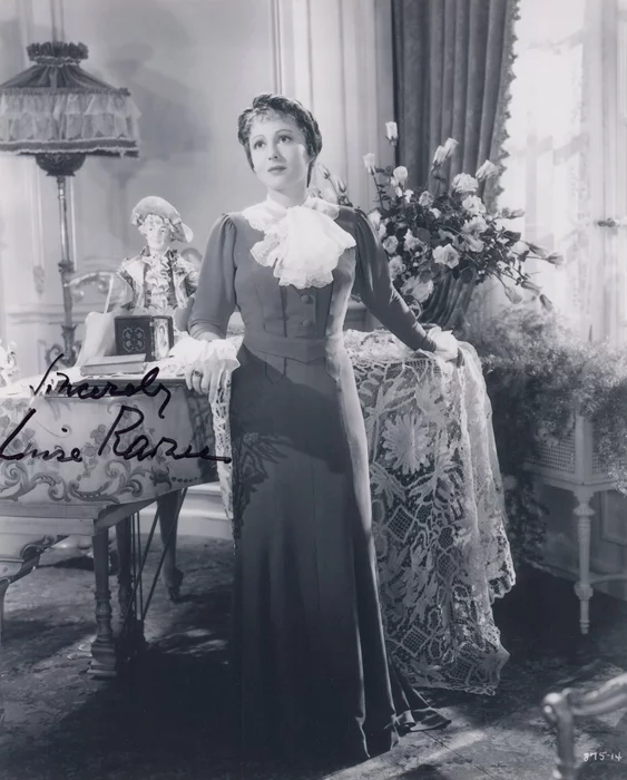 Luise Rainer autograph