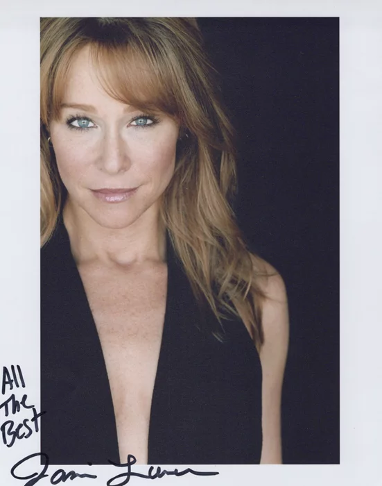 Jamie Luner autograph