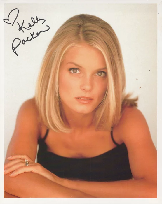 Kelly Packard autograph