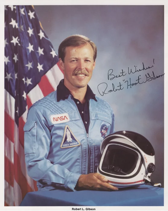 Robert Gibson autograph