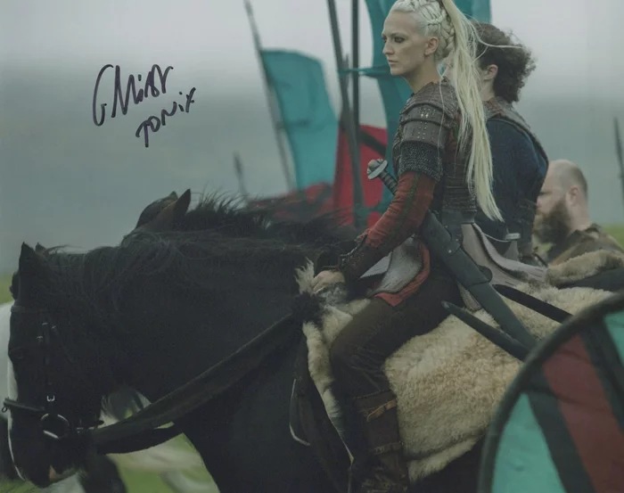 Georgia Hirst autograph