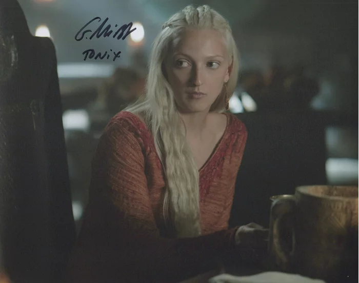 Georgia Hirst autograph