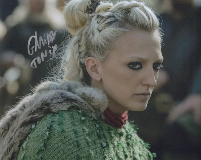 Georgia Hirst autograph