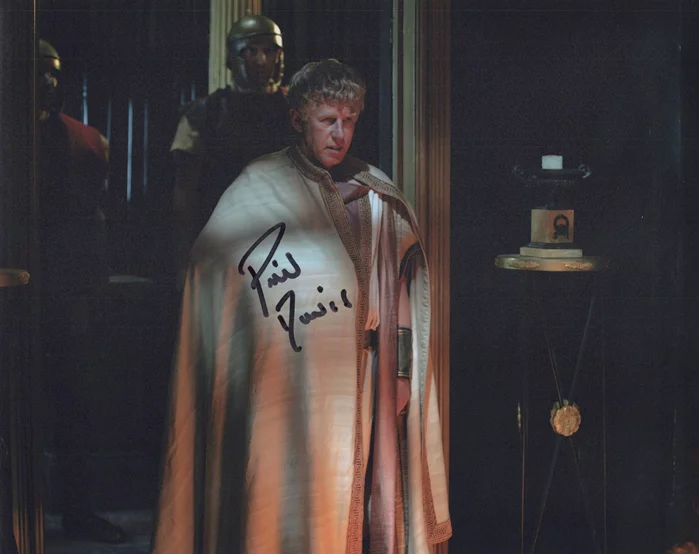 Phil Davis autograph