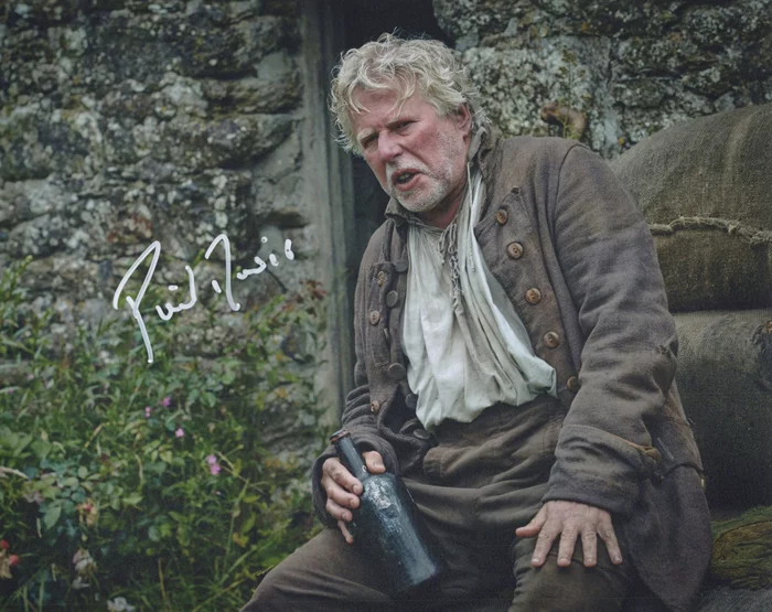 Phil Davis autograph