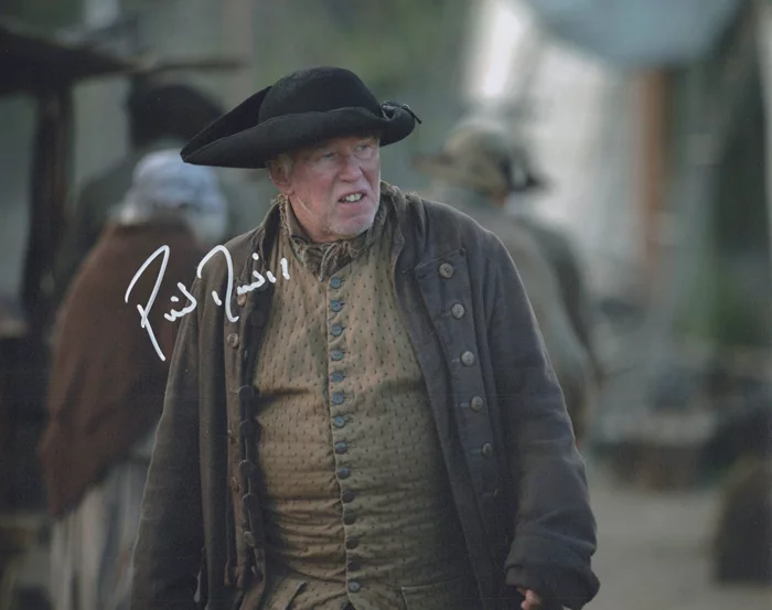 Phil Davis autograph