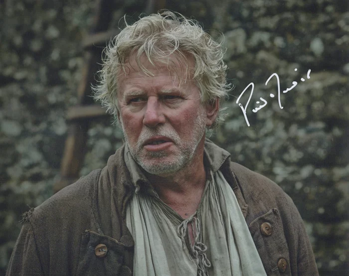 Phil Davis autograph