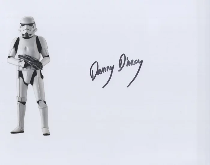 Daniel D'Arcy autograph