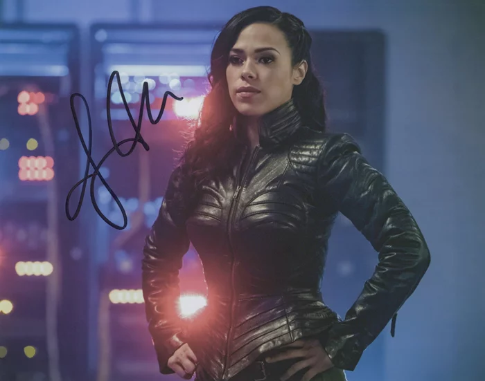 Jessica Camacho autograph