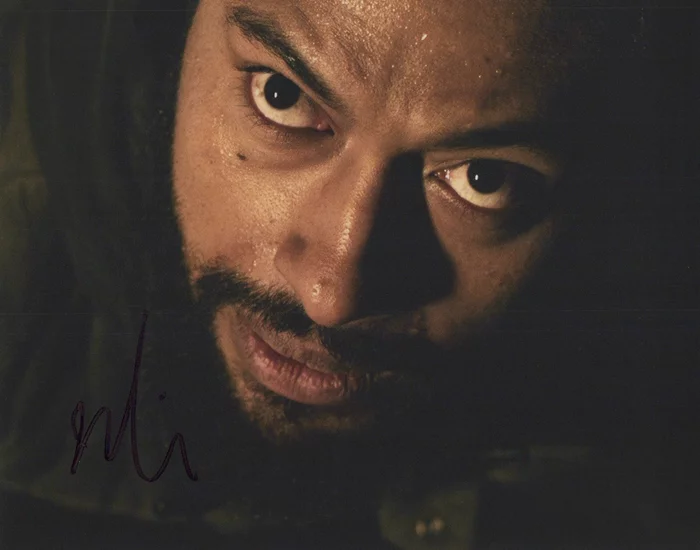 Uli Latukefu autograph