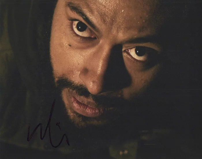 Uli Latukefu autograph