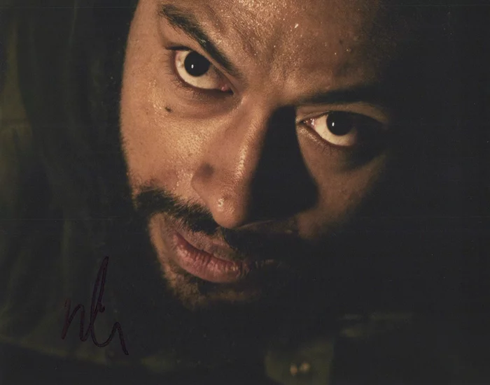 Uli Latukefu autograph