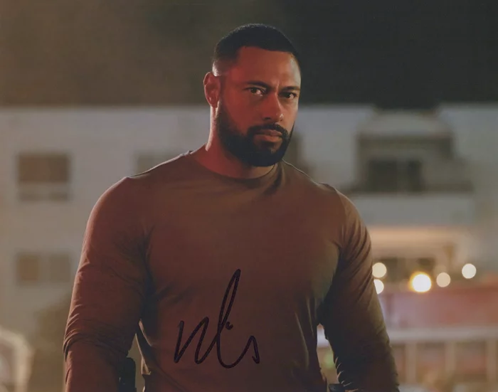 Uli Latukefu autograph