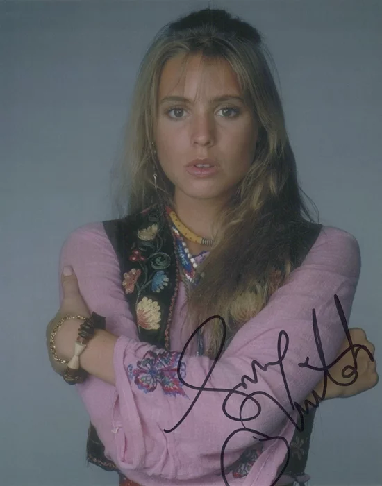 Olivia D'Abo autograph