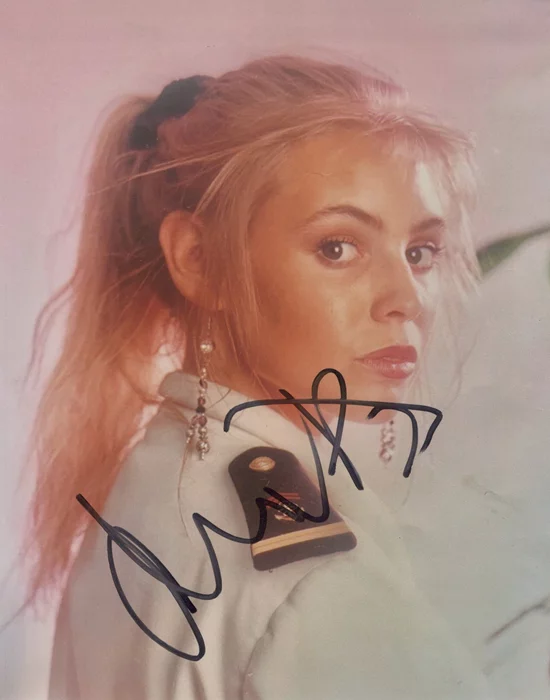 Olivia D'Abo autograph