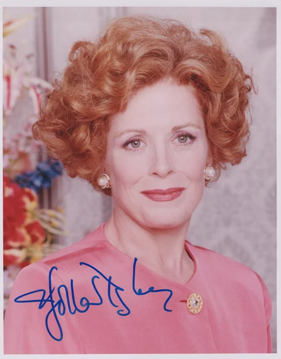 Holland Taylor autograph