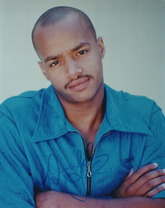 Donald Faison autograph