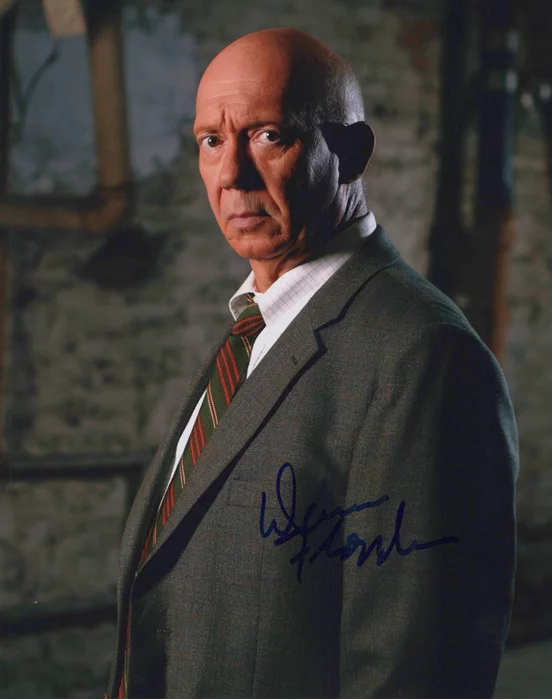 Dann Florek autograph