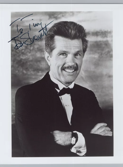Tom Skerritt autograph