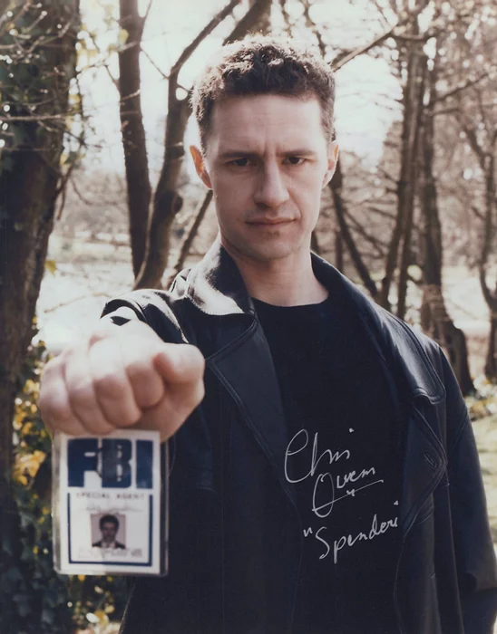 Chris Owens autograph