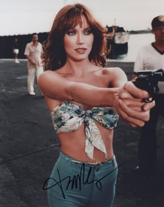 Tanya Roberts autograph