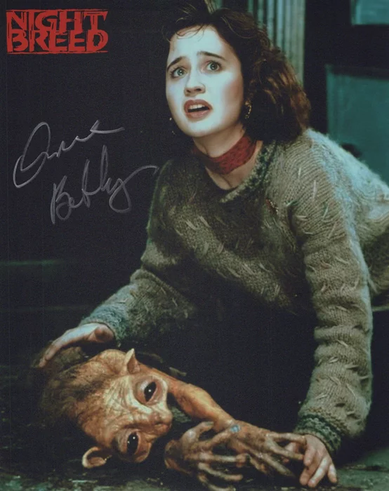 Anne Bobby autograph