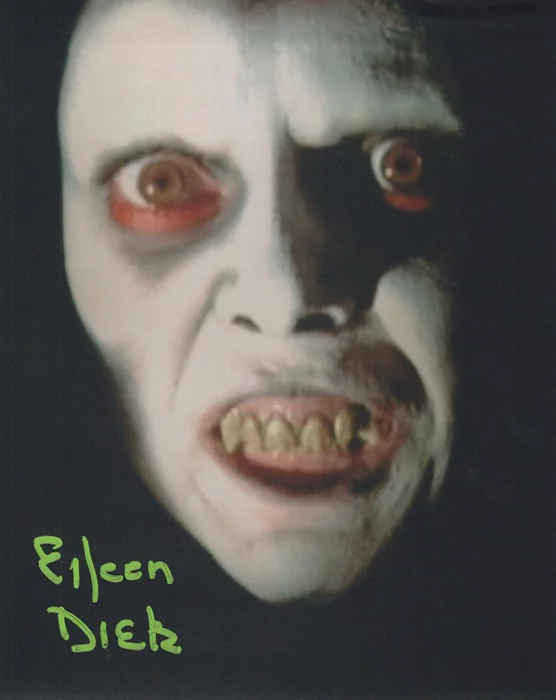 Eileen Dietz autograph