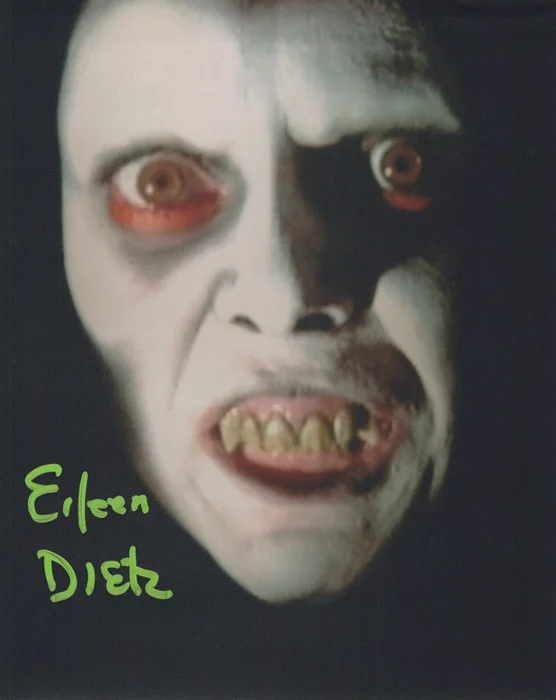 Eileen Dietz autograph