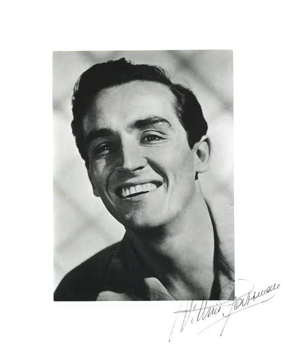 Vittorio Gassman autograph
