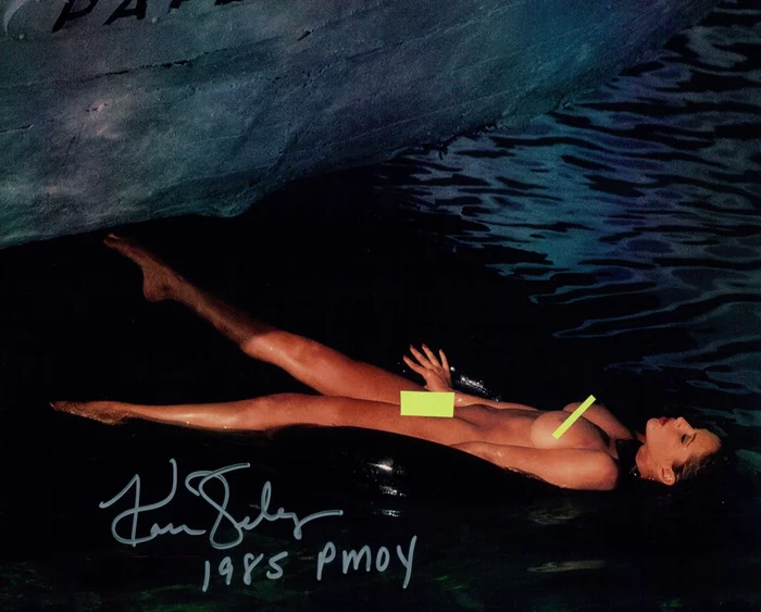 Karen Velez autograph