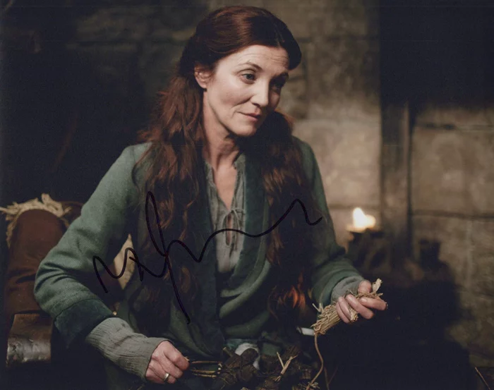 Michelle Fairley autograph