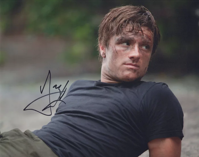 Josh Hutcherson autograph