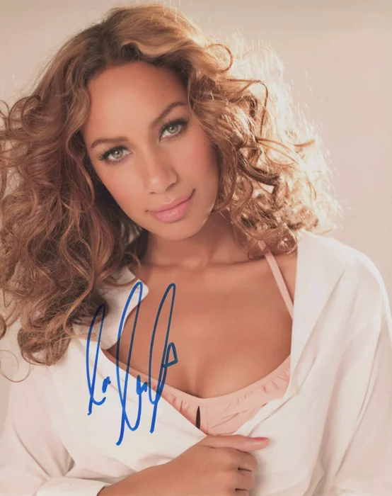 Leona Lewis autograph