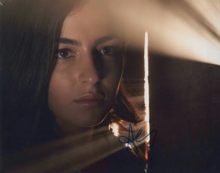 Alanna Masterson autograph