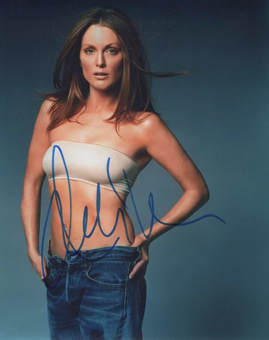 Julianne Moore autograph