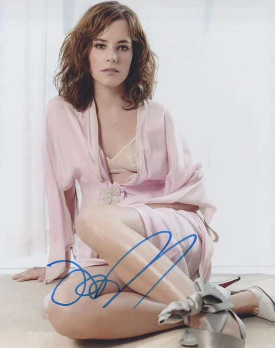 Parker Posey autograph
