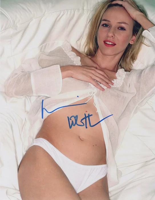 Naomi Watts autograph