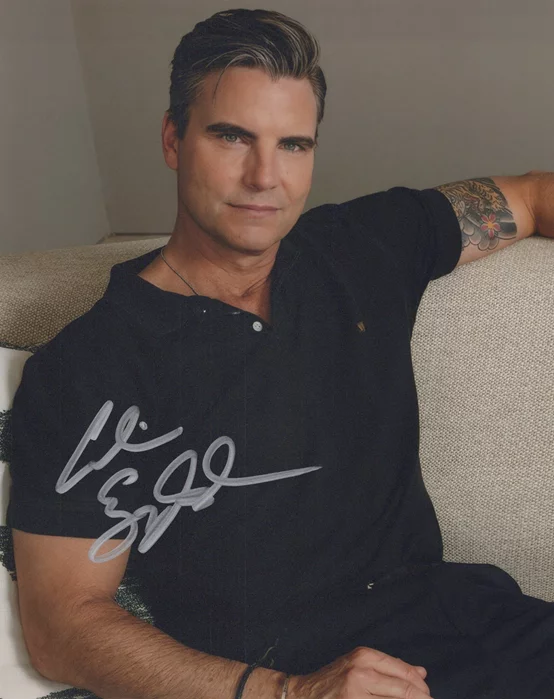 Colin Egglesfield autograph