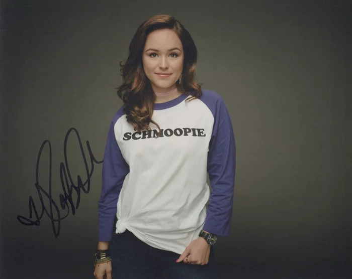 Hayley Orrantia autograph
