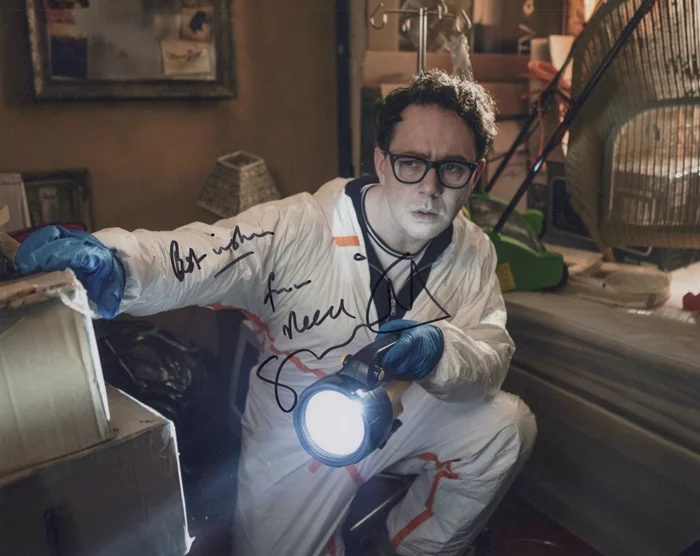 Reece Shearsmith autograph
